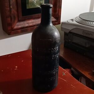 Hydrazone prepared by Chas Marchand NY USA, Rare HTF. In excellent condition.